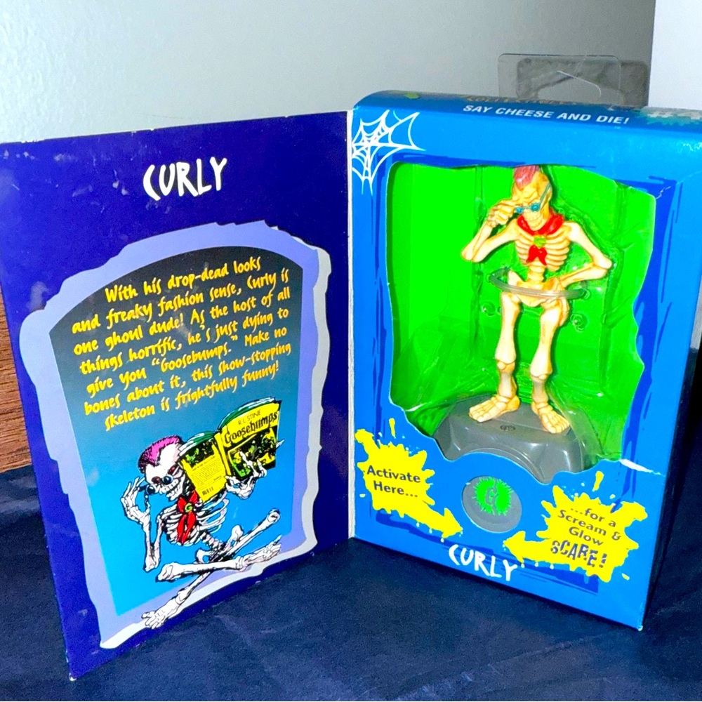 Vintage 1996 RL Stine Goosebumps #4 - Curly Say Cheese & Die